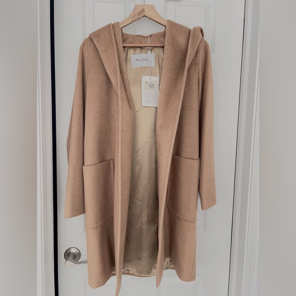 Max Mara Rialto Camel Hair Belted Short Hooded Coat - Picture 9 of 16